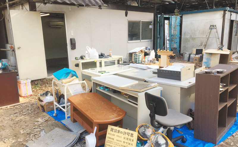 事務所内にあった備品